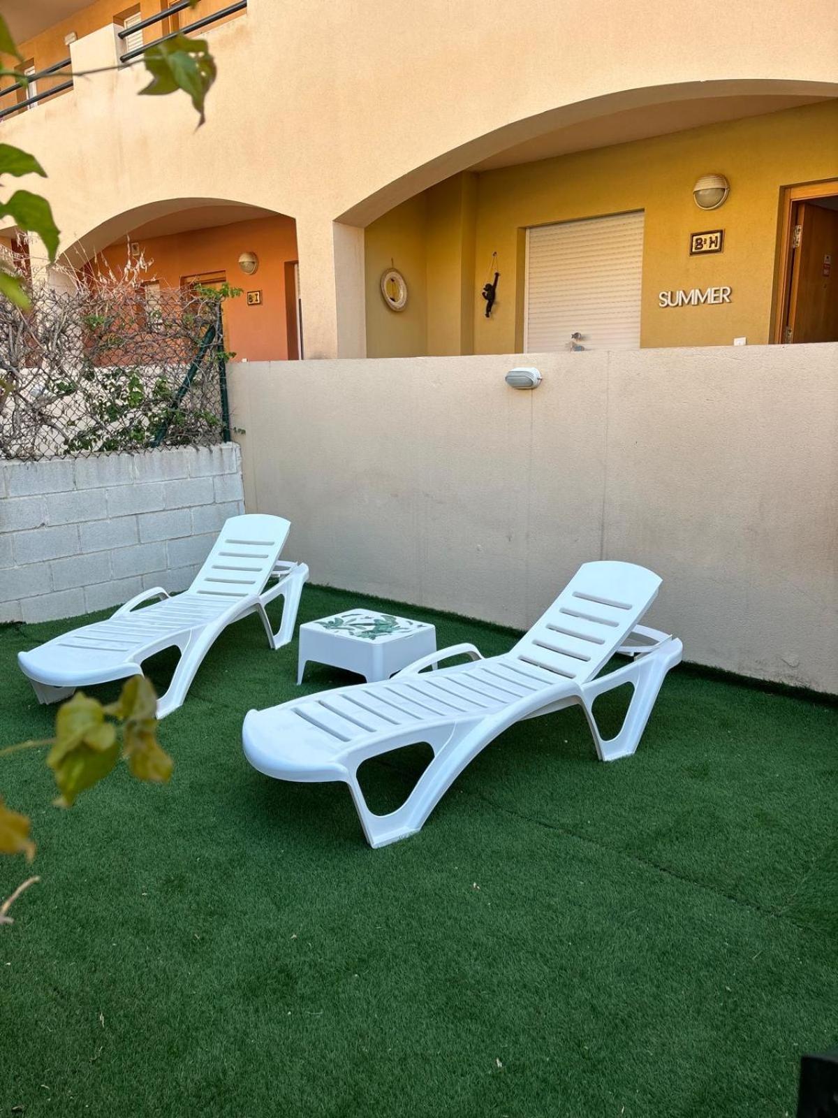 Bajo Con Jardin A Pie De Playa Y Piscina Comunitaria Con Jacuzzi Apartment Playas de Vera Luaran gambar
